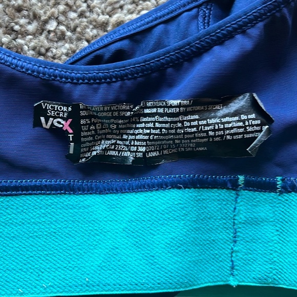 🔥Victoria’s Secret Sports Bra - Picture 4 of 4